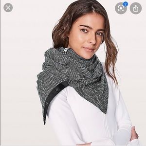 Lululemon Vinyasa Scarf